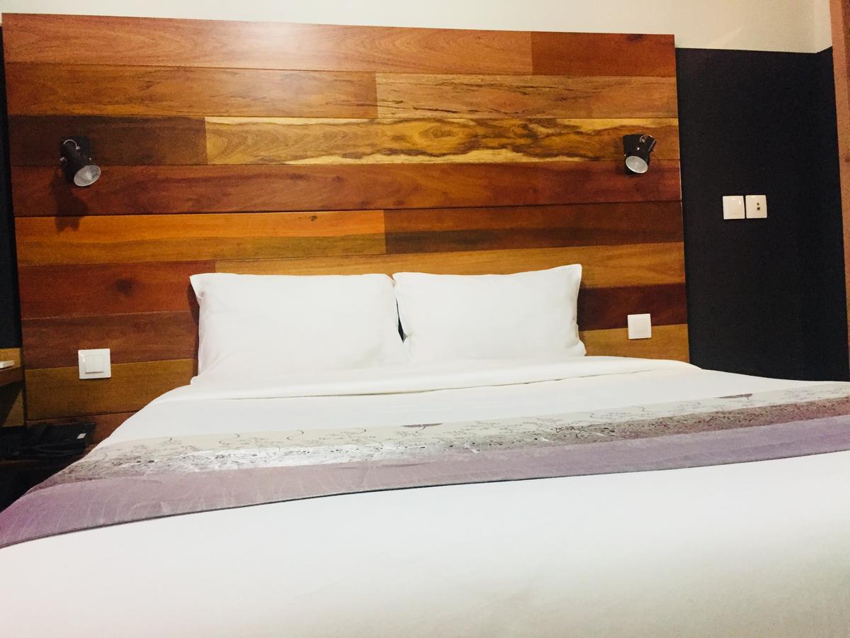 אבידג'אן Detente Hotel מראה חיצוני תמונה